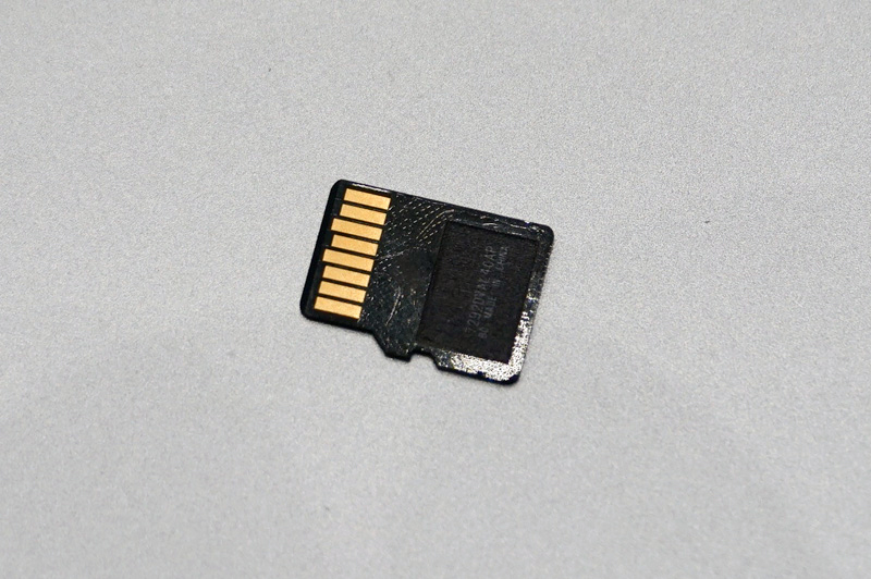 このサイズに400GBが入っているのだから驚きだ