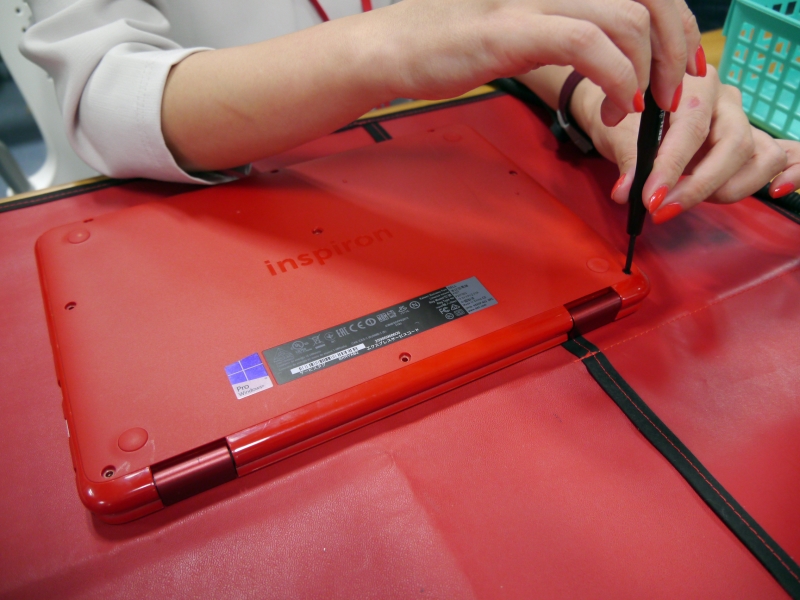 最後にネジを締めて完成だ