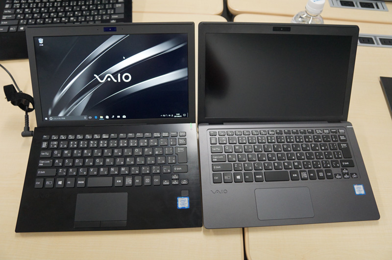 新VAIO S11(左)と旧VAIO S11(右)のキーボード比較