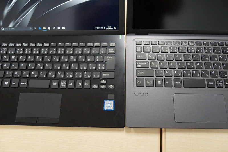 新VAIO S11(左)と旧VAIO S11(右)のキーボード比較