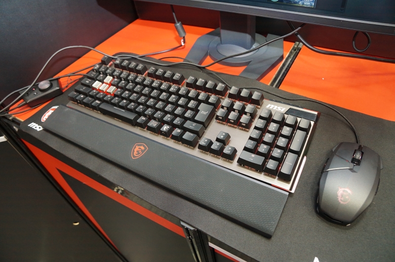 VIGOR GK80 GAMING KEYBOARD