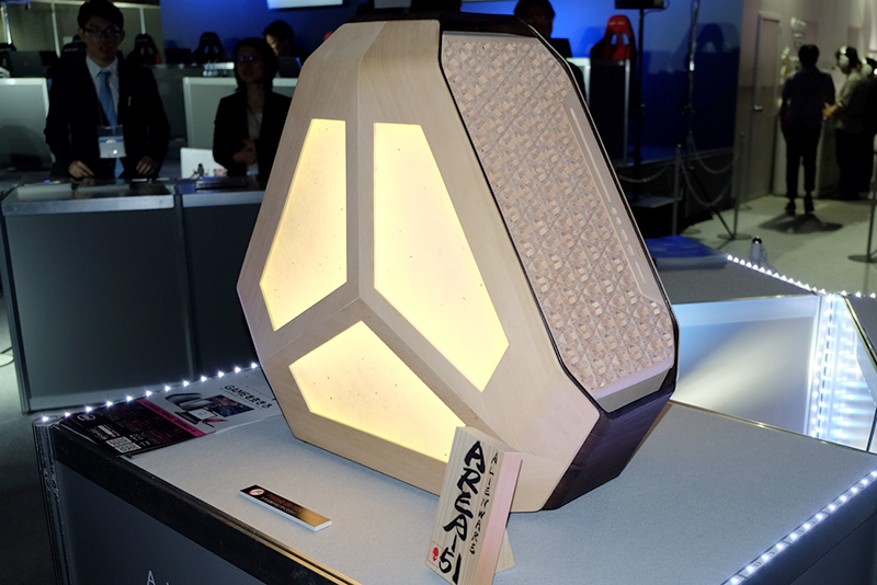 ブース展示されていた和風なケースModが施されたArea-51