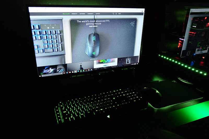 Razer Chromaのデモ