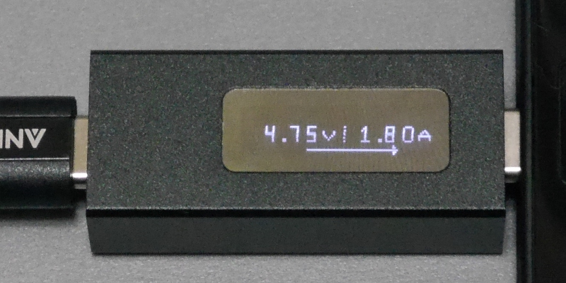 HUAWEI novaではやや低めの値を示したUSB 2.0で3A対応のケーブルも、こちらでは他とほぼかわらない値を示している。これは【AK】の例