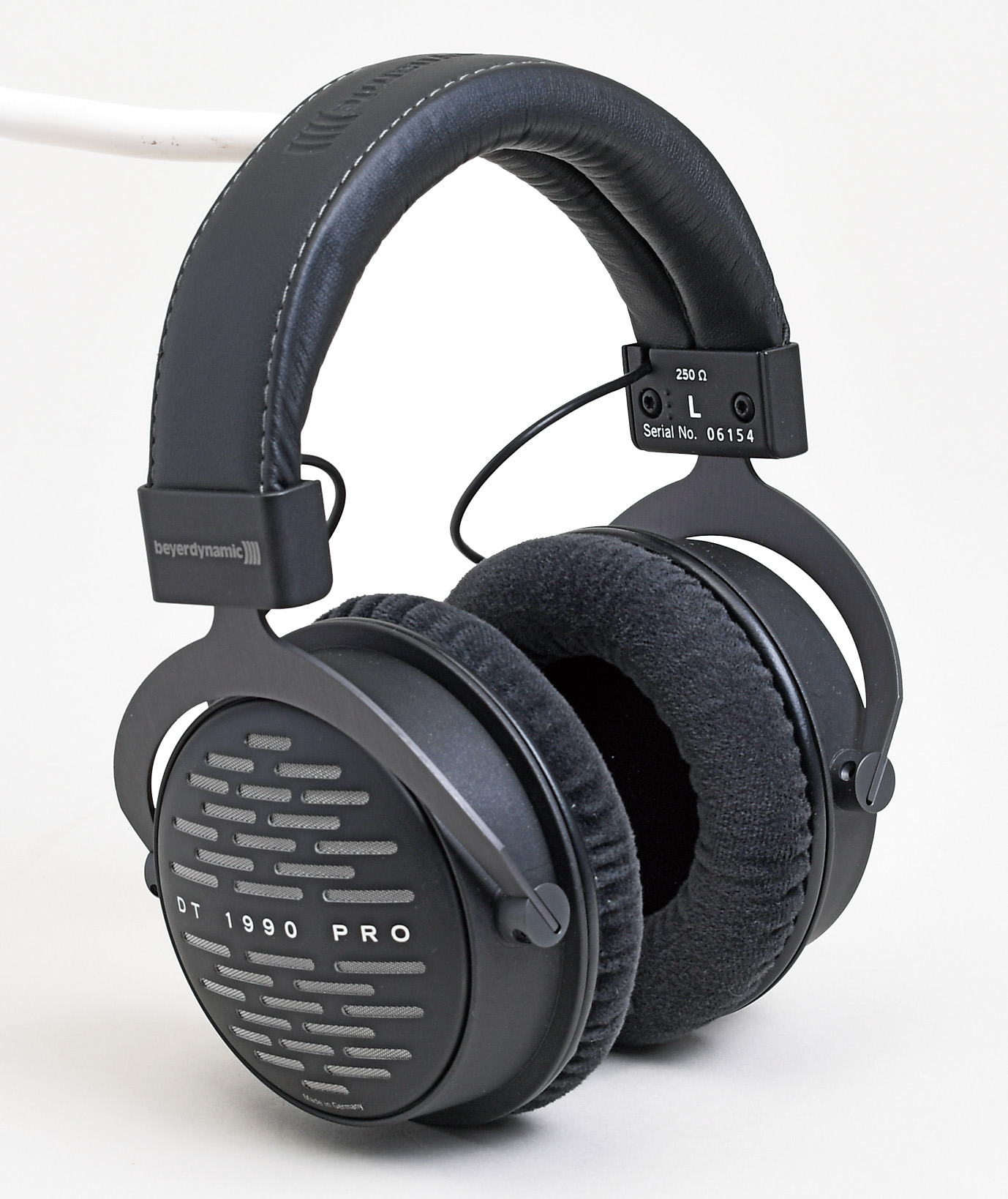 <a href="https://tascam.jp/jp/product/dt_1990_pro/top" class="n" target="_blank">DT 1990 PRO</a>