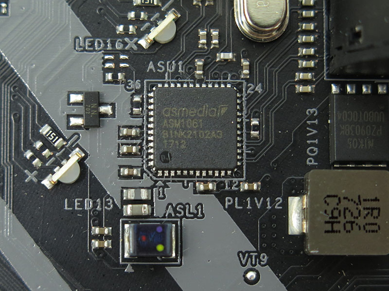 ASM1061はSATAコントローラで、これにより2つのSATAを増やしている