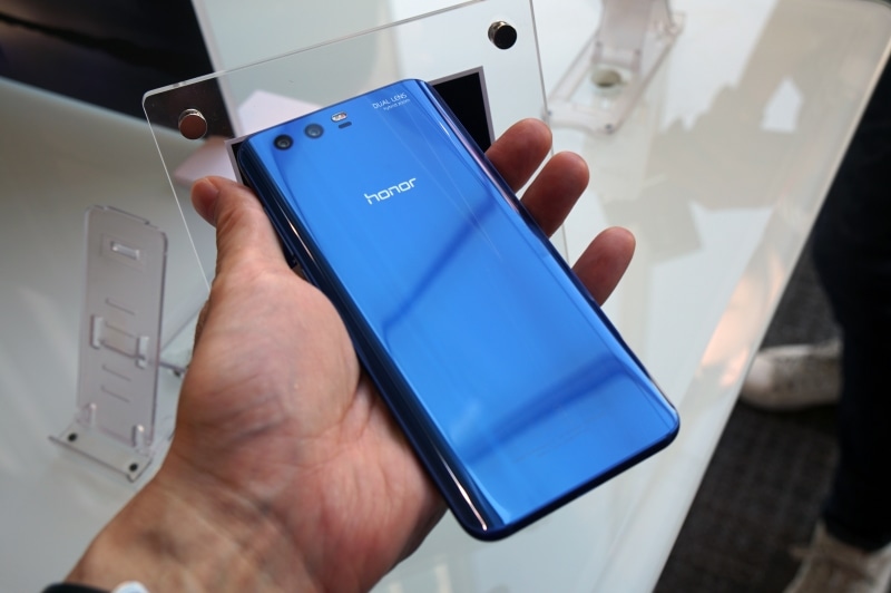 サファイアブルー