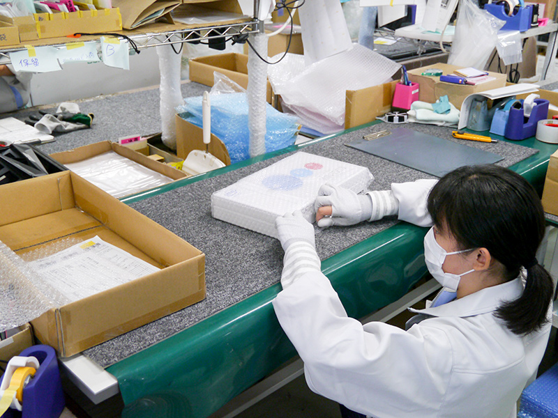 梱包作業の様子