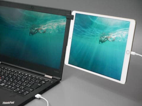 やじうまミニレビュー】ノートPCの側面にタブレットを取り付けられる
