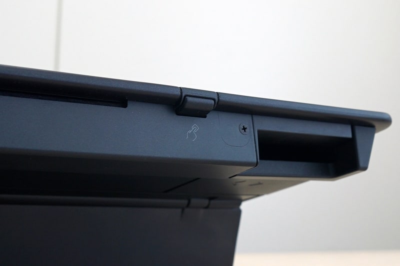 タッチパネルの有効/無効化ボタン