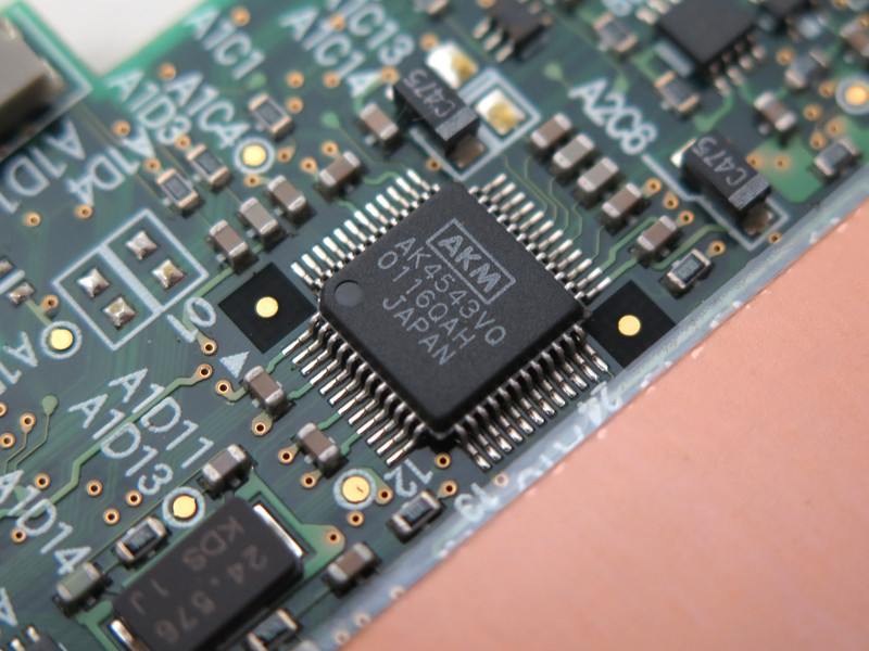 旭化成のオーディオコーデック「AK4543VQ」