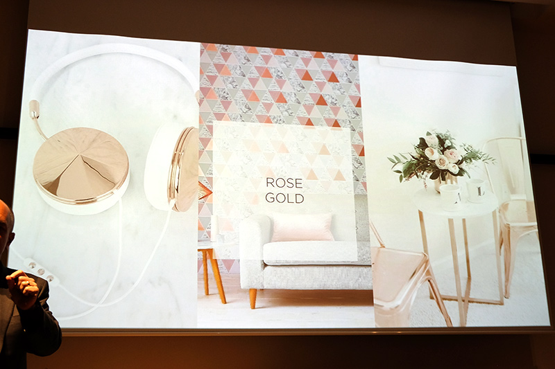 ローズゴールドを追加