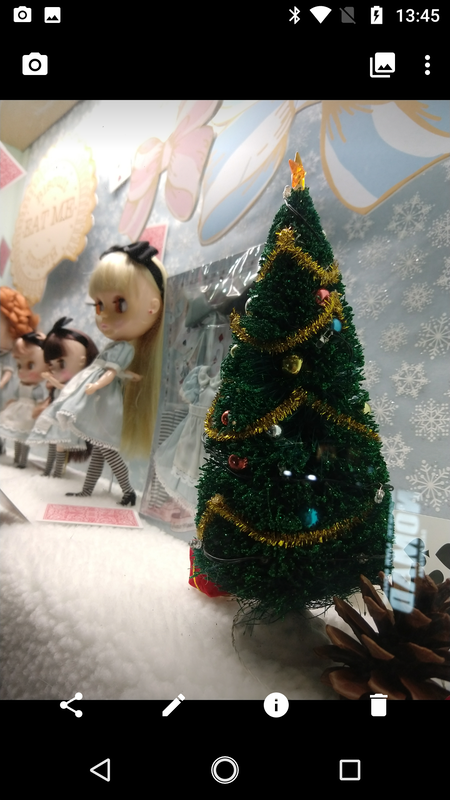 写真確認/編集/削除など(左へスワイプ)