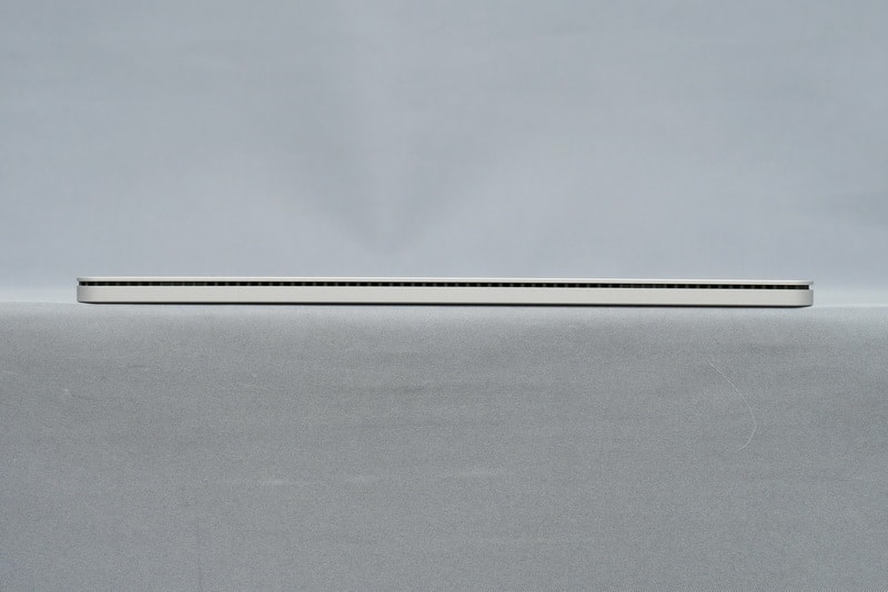 ディスプレイ部左側面