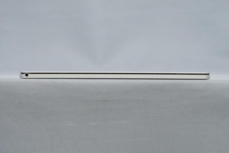 ディスプレイ部右側面