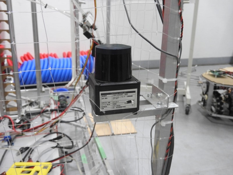 こちらにもレーザーレンジファインダーが搭載されている