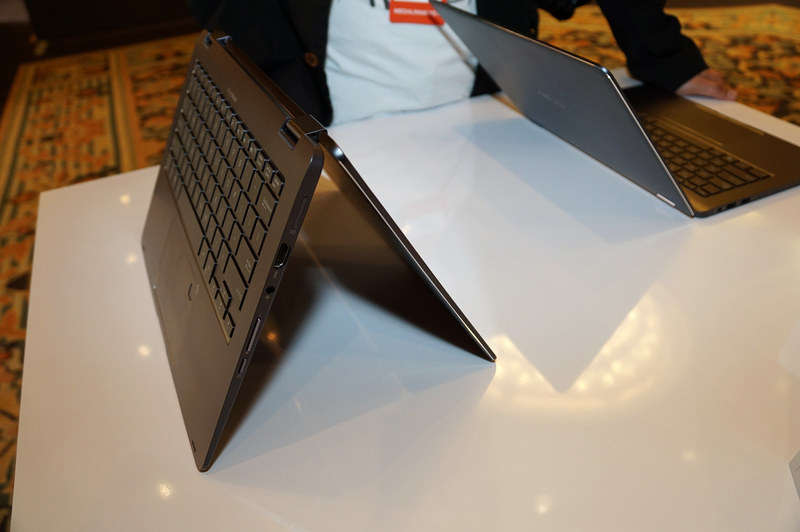 360度回転型ヒンジで回転式の2in1型デバイス