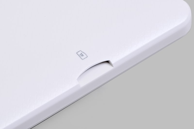 microSDカードスロット