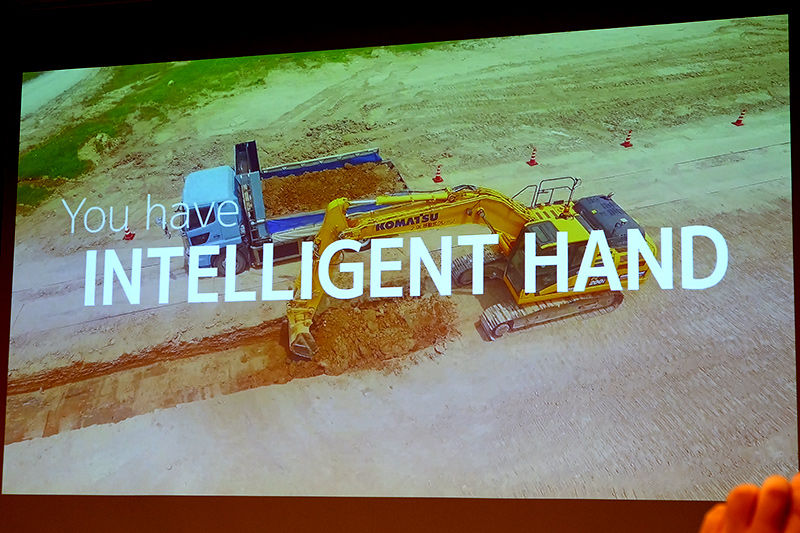 インテリジェントな手