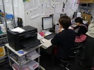 受付エリア。持ち込まれたHDDはここで情報を登録して管理