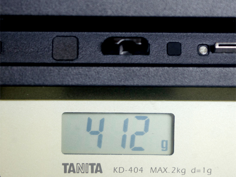 クレードルの重量。実測で412g