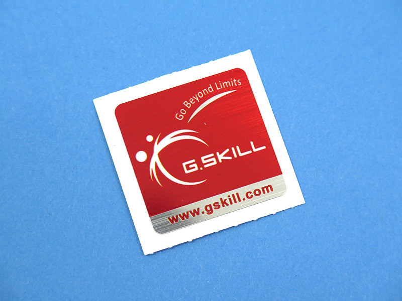 おまけで付属しているG.SKILLのステッカー