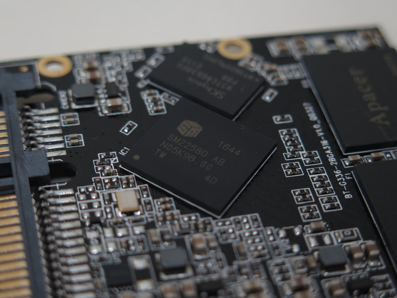 コントローラはSilicon MotionのSM2258G