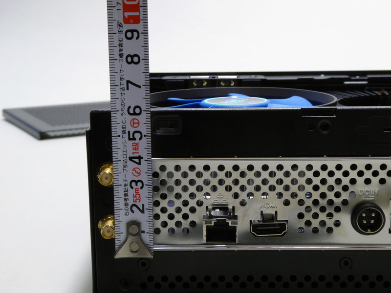 CPUクーラーの高さは60mm弱