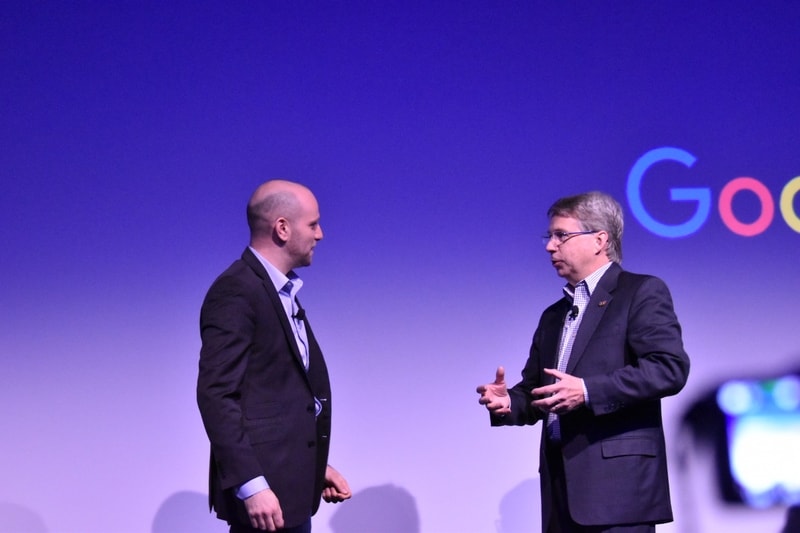 Tom Gebhardt氏とGene Karshenboym氏(写真左、Google North America Head of Partner Emgineering)。