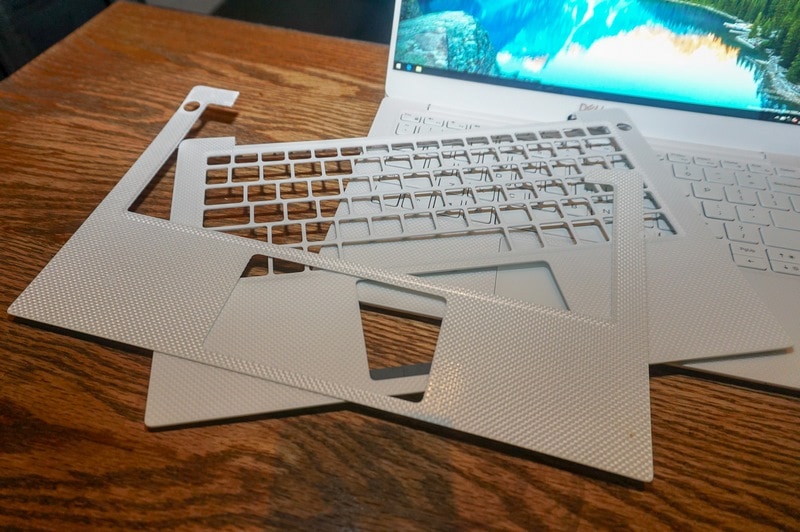 新XPS 13のC面カバー