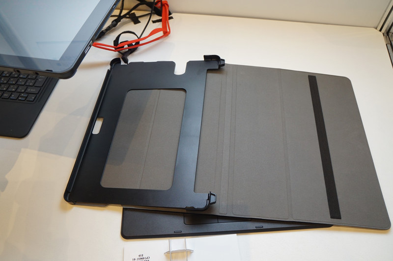 キックスタンド付きのカバー