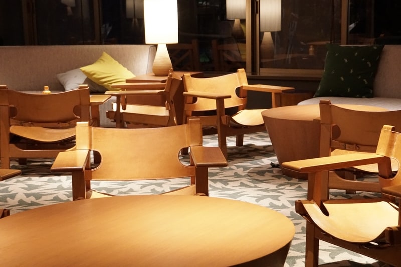 周辺の森との調和をモチーフにしたインテリア