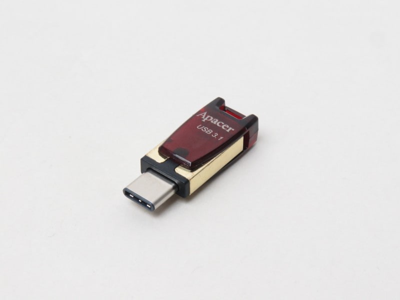 USB Type-Cポートを露出させたところ