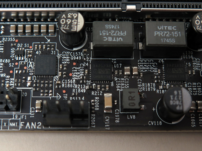 メモリ用にPrimarionのPWMコントローラ「PXE1310CDM」、Driver MOSFETに「DA21232」を使用