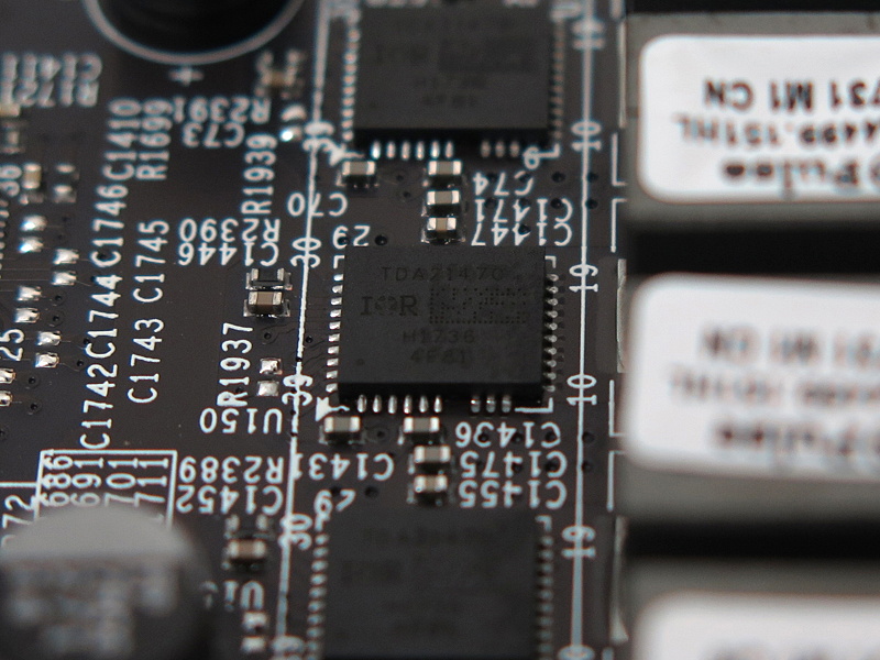 CPU用のDriver MOSFETはInfineonの「TDA21470」