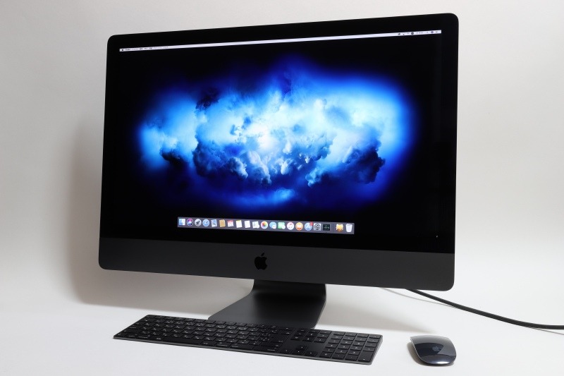 アップル「iMac Pro」558,800円～