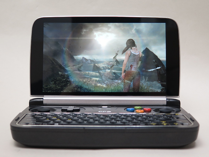 GPD WINより一回り大きくなった筐体