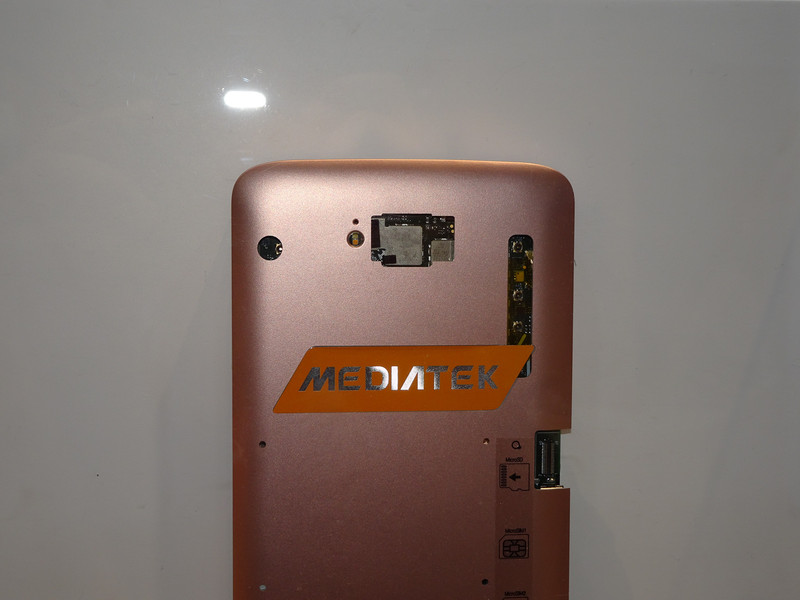 MediaTekの5G NR互換テストチップの展示