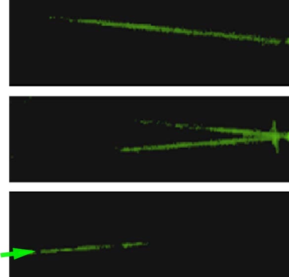 鏡で反射する光(左下から入射)
