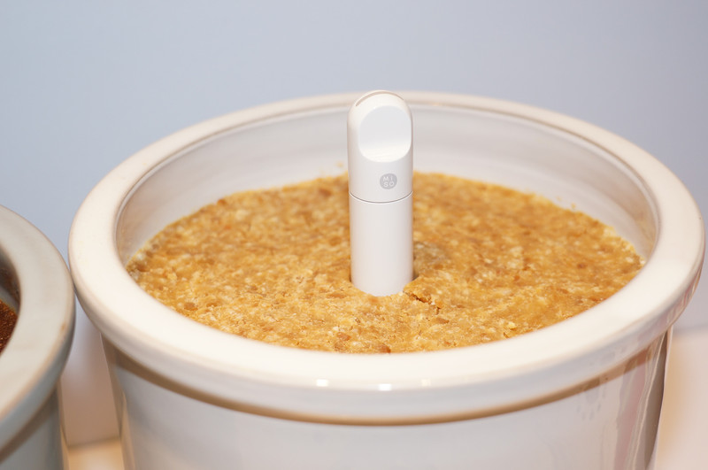 味噌の出来具合を確認し、味噌と会話できるFrement 2.0、なんで2.0なのかは不明……