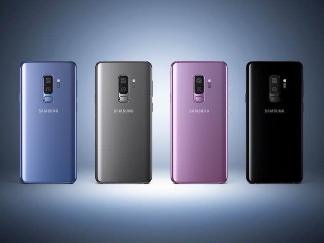 リアのデュアルカメラが目をひくGalaxy S9+