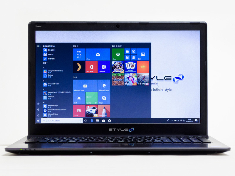 パネル中央上に100万画素Webカメラ、正面左側面に各種ステータスLED