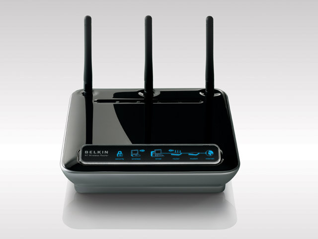 Belkinが2006年に国内投入したIEEE 802.11nドラフト対応無線LANルーター「N1 Wireless Router F5D8231-4」