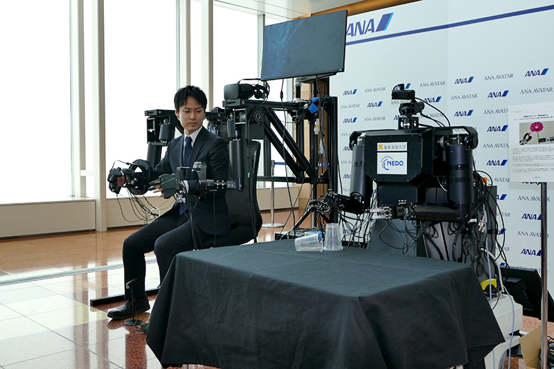 慶應義塾大学・野崎研の独自技術「リアルハプティクス」がベース