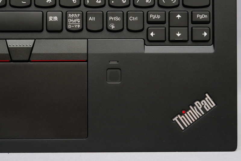 右パームレストに指紋認証センサーを搭載できる