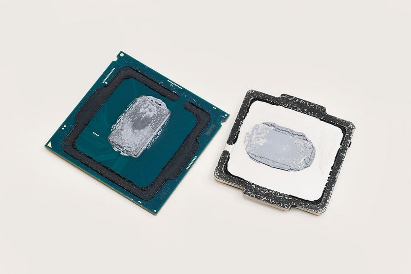 殻割りとグリス交換は必須。標準グリスは熱伝導率が悪いだけでなく零下でひび割れを起こしやすいので、殻割りして塗り直す。液体金属は零下でははがれてしまって使えない