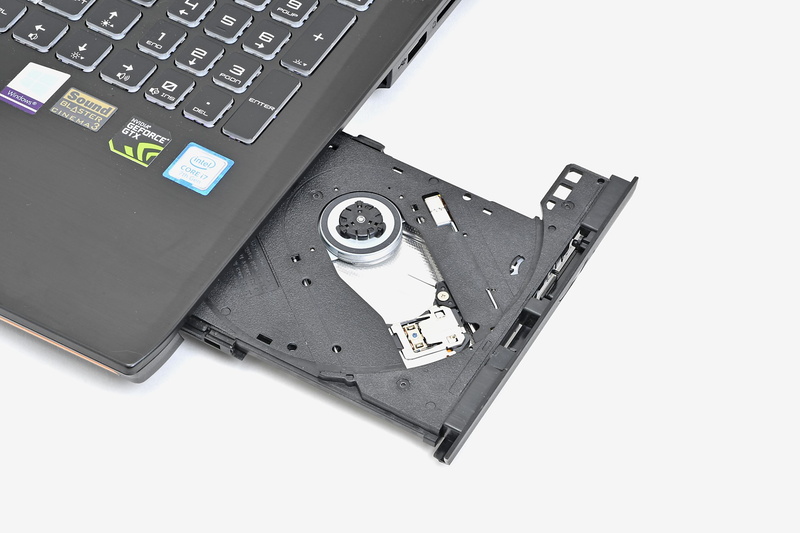 光学ドライブを搭載