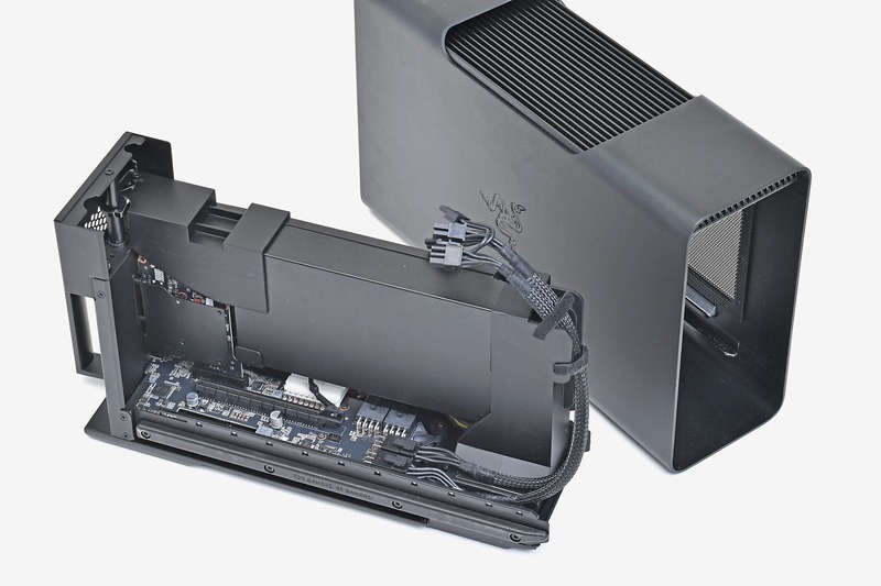 GPUボックスの内部