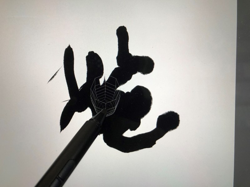 X1 Tabletはデジタイザペンの傾き検知機能に対応しているが、ThinkPad Active Penでは利用できない。後日発売される新型デジタイザペンが必要だ