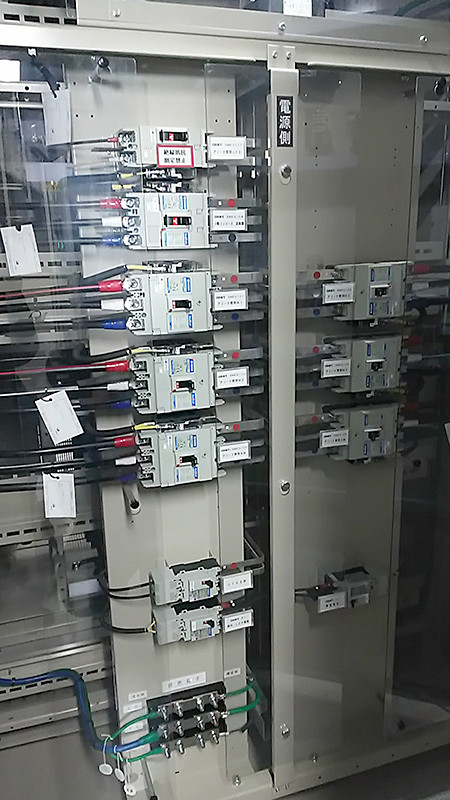 配電盤のなかの様子